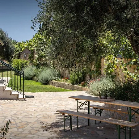 Agrikia House Nyaraló